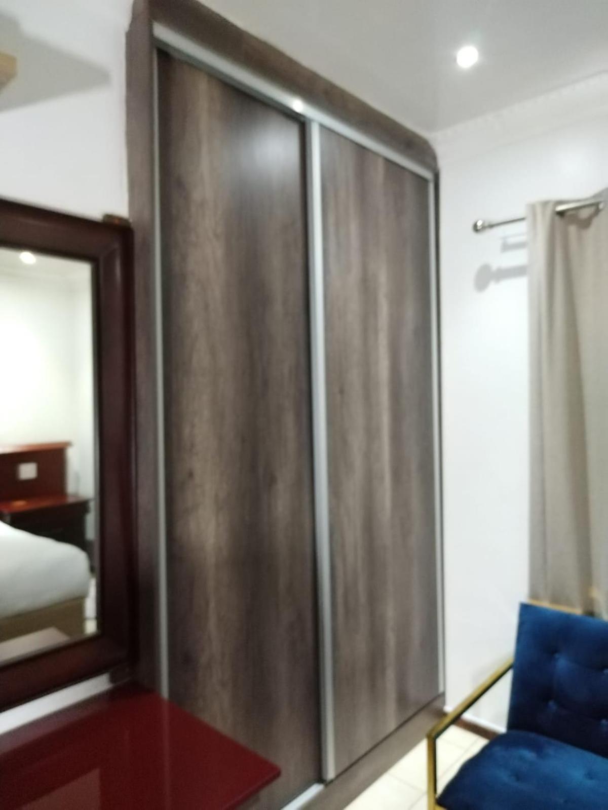 Cheers Guest House Evander Bagian luar foto